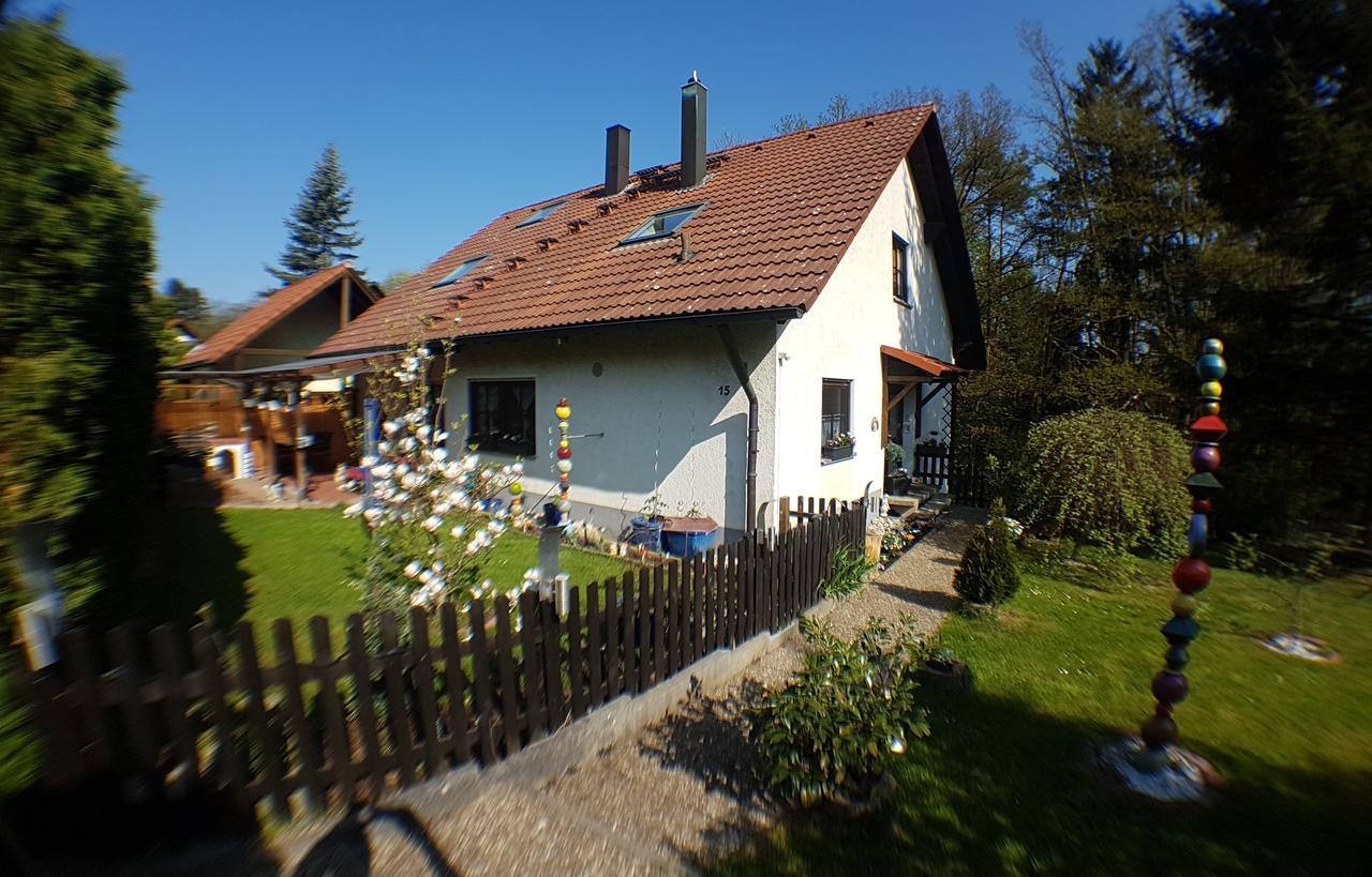 Tom'S Fewo Pommelsbrunn Buitenkant foto